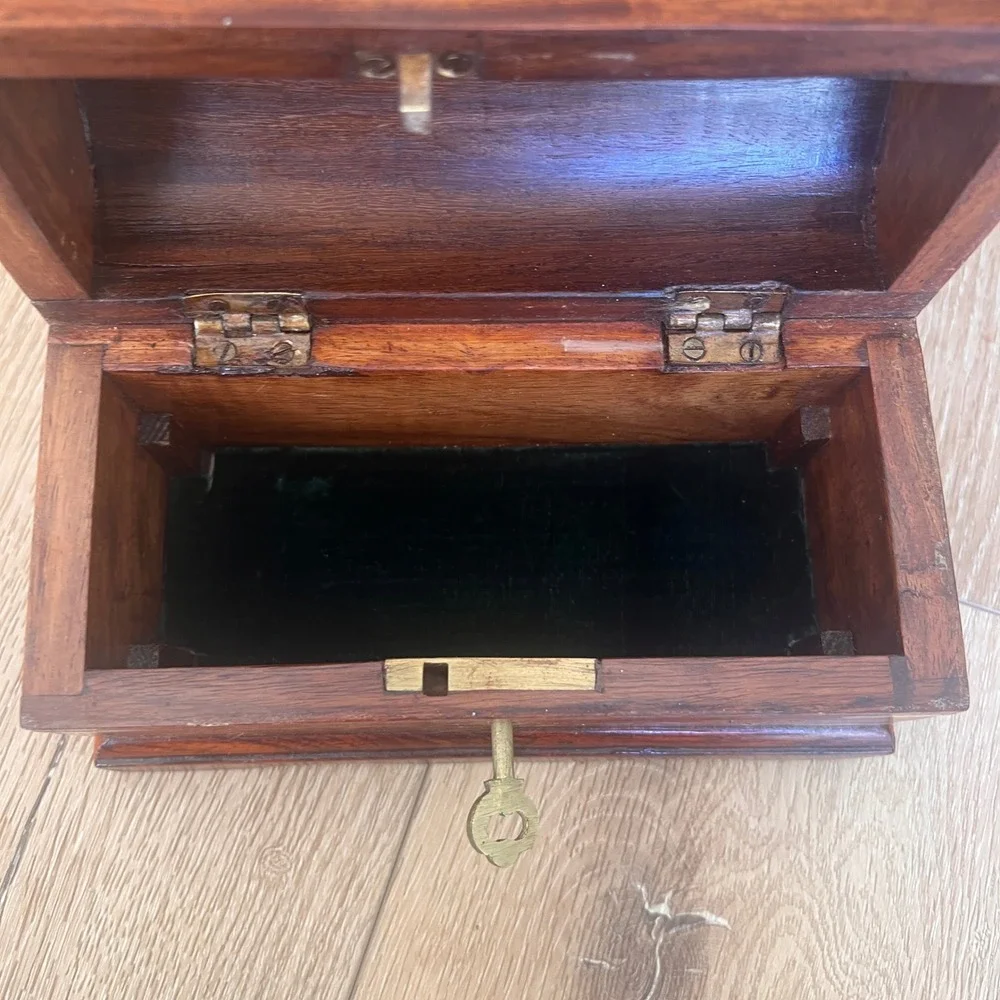 N/A handcrafted wooden